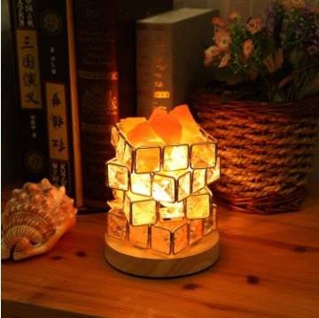 Himalayan crystal salt lamp 